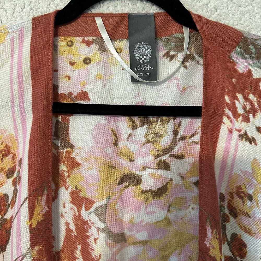 Vince Camuto Kimono Floral Roses Cover Up One Size fits Most - Picture 3 of 10